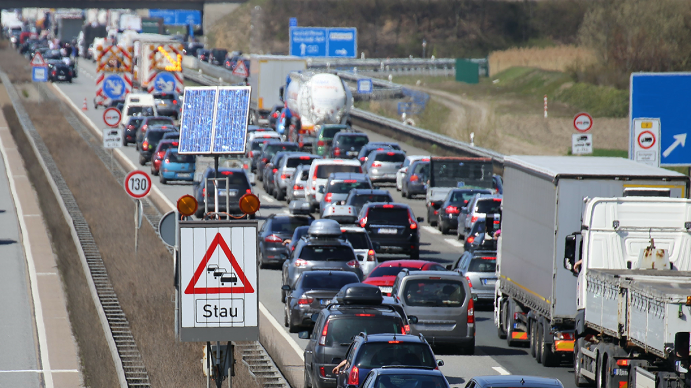 Du Risikerer Timelange Køer I Glohed Tysk Sommertrafik | DCU